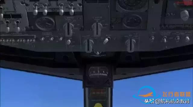 B737飛機(jī)駕駛艙說明書（精華）-3429