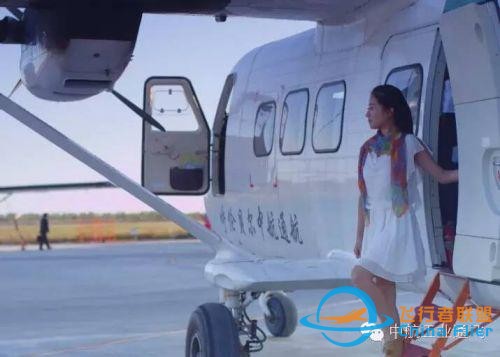 兩會(huì)代表委員為通用航空發(fā)展“鼓與呼”-5685