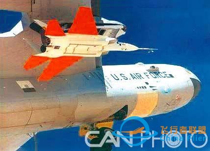 航空新技術必不可少的研究手段：縮比模型飛行試驗-9501