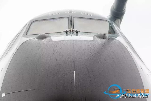 空中加油飛機(jī)A400M近距離接觸 原來是這樣加油的-8499