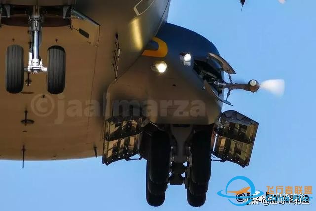 空中加油飛機(jī)A400M近距離接觸 原來是這樣加油的-3159