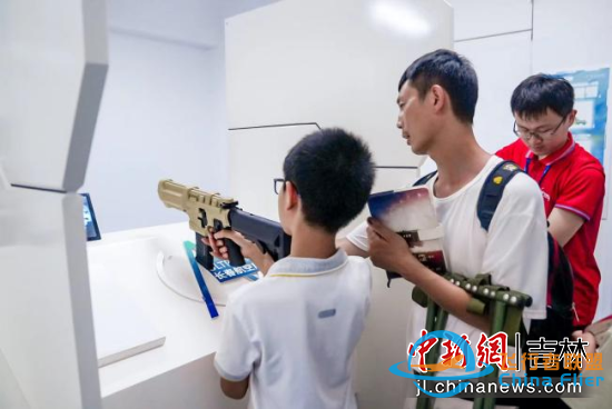 逛2023年空軍航空開放活動·長春航空展展館 近觀前沿科技與先進裝備-5869