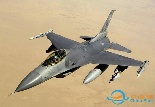 為開發飛行模擬軟件購買F-16手冊，俄公民在美國被捕-341